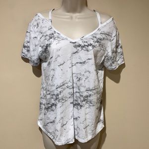 Grayson Threads top